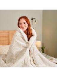 Dreamland Nap Time Sherpa Electric Blanket, Beige - thumbnail 2