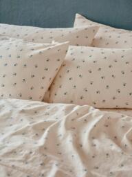 Piglet in Bed Posy Bud Linen Blend Bedding