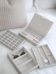 Stackers Classic Set 4 Layer Jewellery Box - thumbnail 2