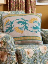 West Yorkshire Morris DK Grafton Cushion Knitting Kit - thumbnail 2