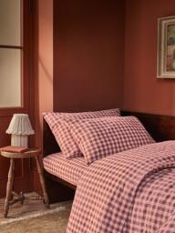 Piglet in Bed Gingham Linen Blend Bedding, Rhubarb/Rose - thumbnail 2