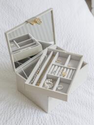Stackers Luxury Classic Jewellery Box, Linen - thumbnail 2