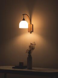 Tom Raffield Bue Glass Shade Wood Stem Wall Light, Oak - thumbnail 3