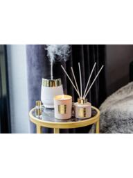 Stoneglow Ylang Ylang & Amber Scented Candle, 220g - thumbnail 3