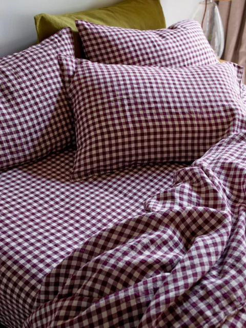Piglet in Bed Gingham Linen Fitted Sheet - image 1