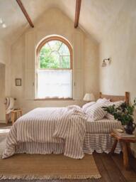 Piglet in Bed Kemptown Stripe Linen Blend Bedding, Ivory/Rhubarb - thumbnail 2