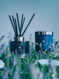 Jo Malone London Lavender & Moonflower Classic Candle, 200g - thumbnail 2