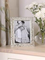"Laura Ashley Woolard Leaf Photo Frame, 5 x 7"" (12.5 x 18cm), Silver Plated" - thumbnail 2
