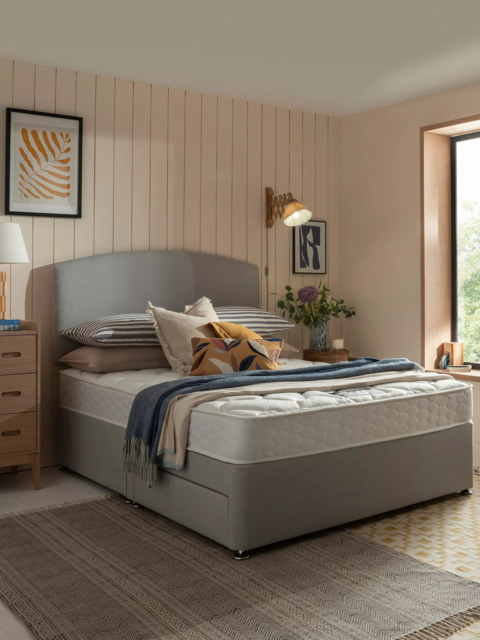 Silentnight Sleep Retreat Comfort Mattress, Extra Firm Tension, Double - image 1