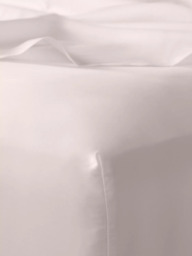 Bedfolk Luxe Cotton Deep Fitted Sheets - thumbnail 1
