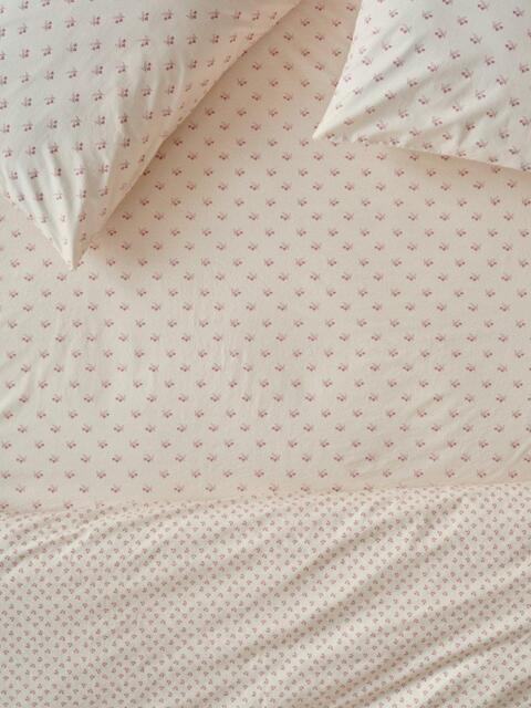 Piglet in Bed Martha Washed Cotton Fitted Sheet