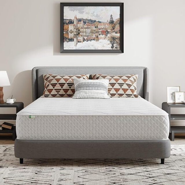 Novilla Nova Mattress Hybrid Essential Pocket Sprung Mattress with Breathable Layers, 20cm Thick Cool Touch Cover & Oeko-Tex Certified Fabric, 90x190cm - image 1