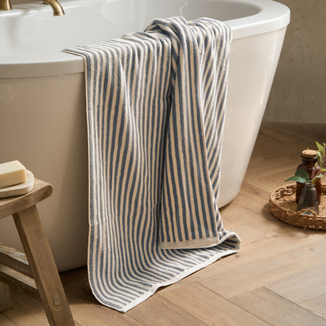 Yard Bath Sheet Hebden Mineral Blue 100x150cm - image 1