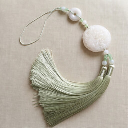 Huacan Green jade pendant - thumbnail 7