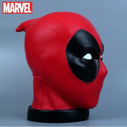 1pc Marvel Deadpool Head Piggy Bank Coin Bank Officially Licensed 3D PVC Figurine Money Box Savings Jar Collectible Desktop Organizer Home Decor Waterproof Shatterproof Hand Figurine Gift - thumbnail 5