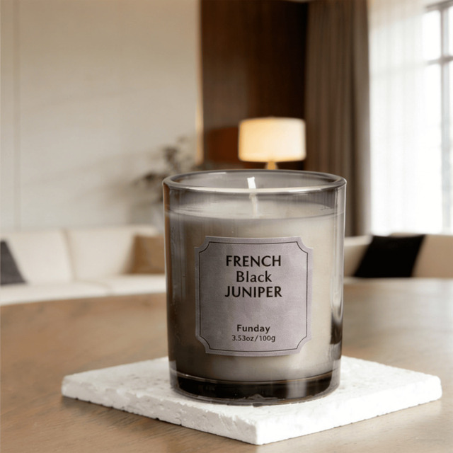 Zooly Amber Time Scented Candle - Eucalyptus (Light Grey), 100G, 1PC