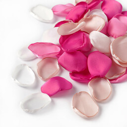 Yuejia 200PCS 1.5in/3.8cmArtificial Flower Petals Silk Rose Flower Petals for Valentine's Day,Flower Petals to Throw at Wedding, Flower Girl, Dinner Table Centerpieces(mix red) - thumbnail 3