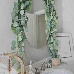 2Pcs 5.9ft/1.8m Artificial Greenery Garland Spring Faux Eucalyptus Leaves Table Vines for Wedding Backdrop Fireplace Arch Door Wall Room Decor - thumbnail 7
