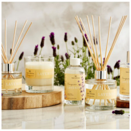 Wax Lyrical Candle Homegrown Lavender 586g - thumbnail 2