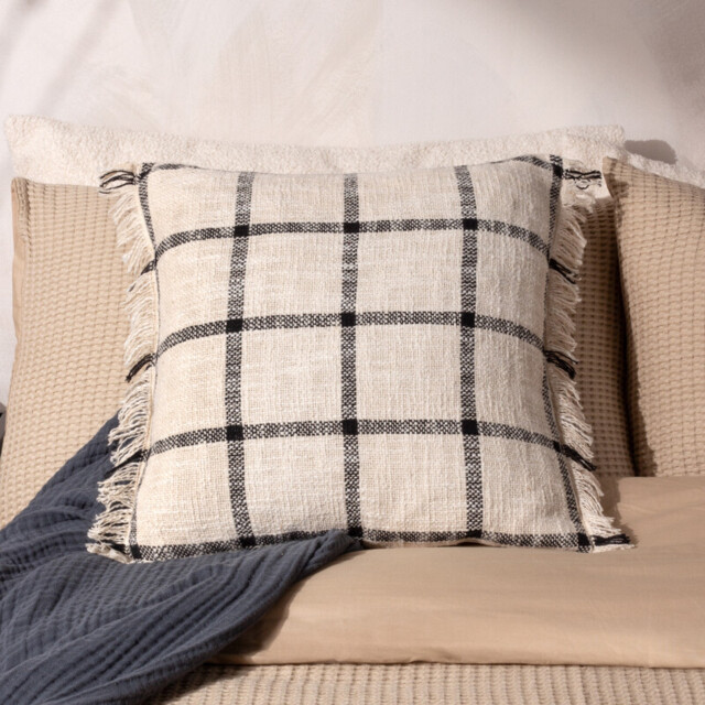 Yard Cushion Beni Square Natural/Black 45x45cm - image 1