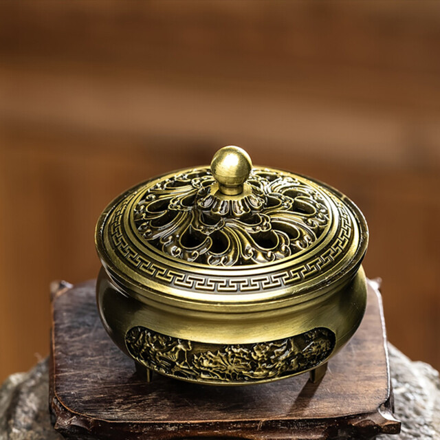 JU7CER 1PC Alloy Golden Lotus Incense Burner with Lid - Classic Style, Ideal for Christmas Home Decoration and Floor Display, Incense Holder - image 1
