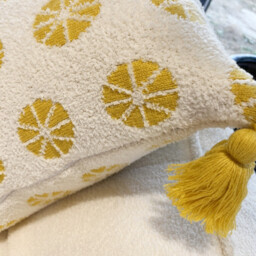 MEROPE, Sherpa Acrylic Knit Cushion cover,50x50cm, yellow, 1pack - thumbnail 2
