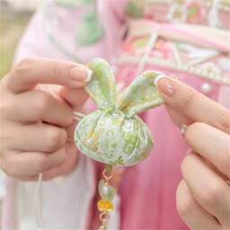 Huacan Green Rabbit with Fragrance - Pink [No Gift Box] - thumbnail 1