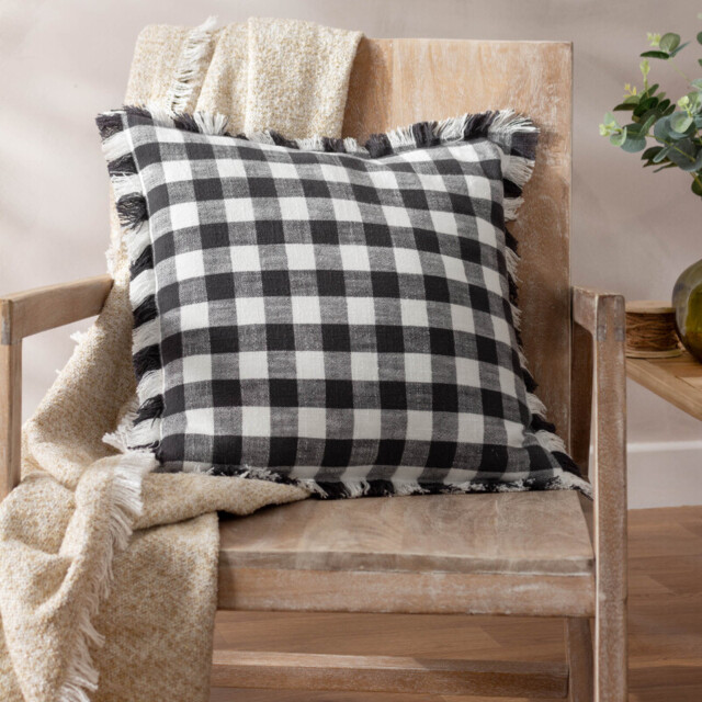 Yard Cushion Barton Check Square Black 45x45cm - image 1