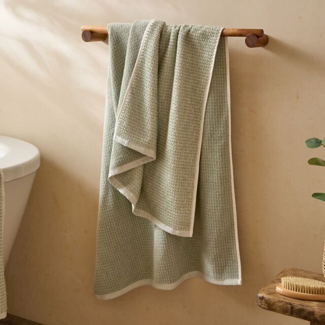 Yard Bath Towel Hebden Waffle Bay Green 70x130cm - image 1