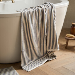 Yard Bath Sheet Hebden Grey 90x150cm - thumbnail 1