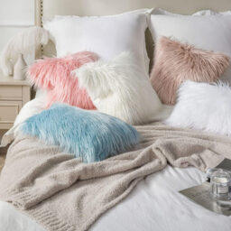 Phantoscope Faux Fur Solid Decorative Pillow Cover Fluffy Throw Pillow Mongolian Luxury Fuzzy Pillow Case Cushion Cover for Bedroom and Couch, Pink 18 x 18 Inches - thumbnail 7