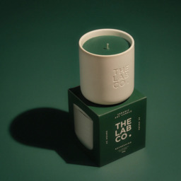 The Lab Co. Luxury Scented Candle - Ceramic Jar - 45hrs Burn Time - Refreshing Fragrance with Lime, Peppermint and Cucumber - 100% Vegan Soy Wax - 280g wax weight - thumbnail 6