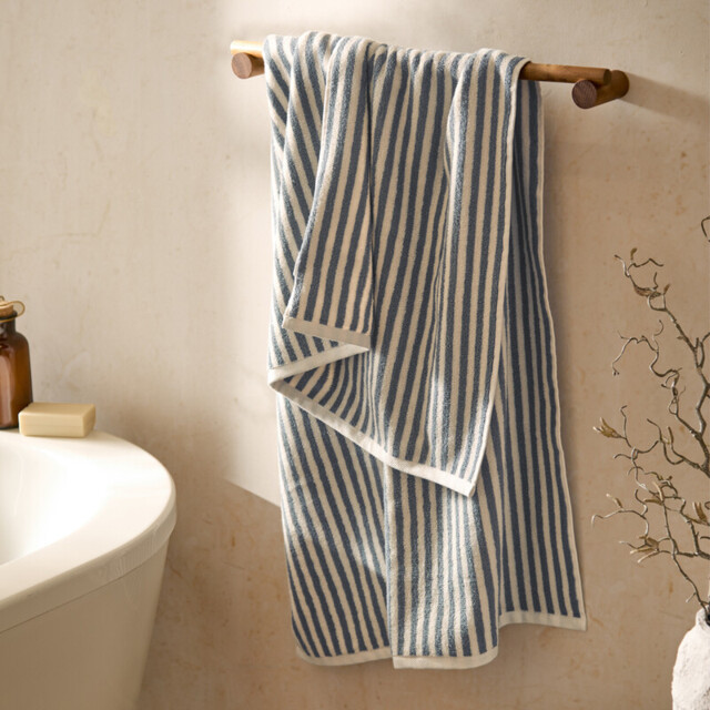 Yard Bath Towel Hebden Mineral Blue 70x130cm - image 1