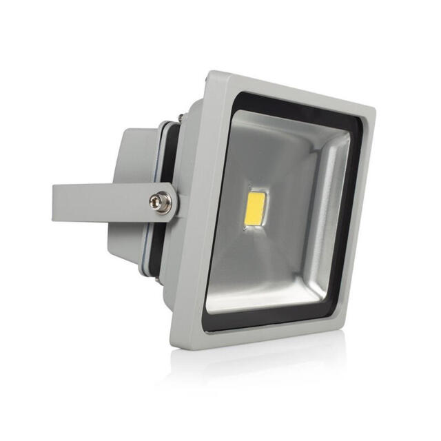 LED Floodlight - image 1