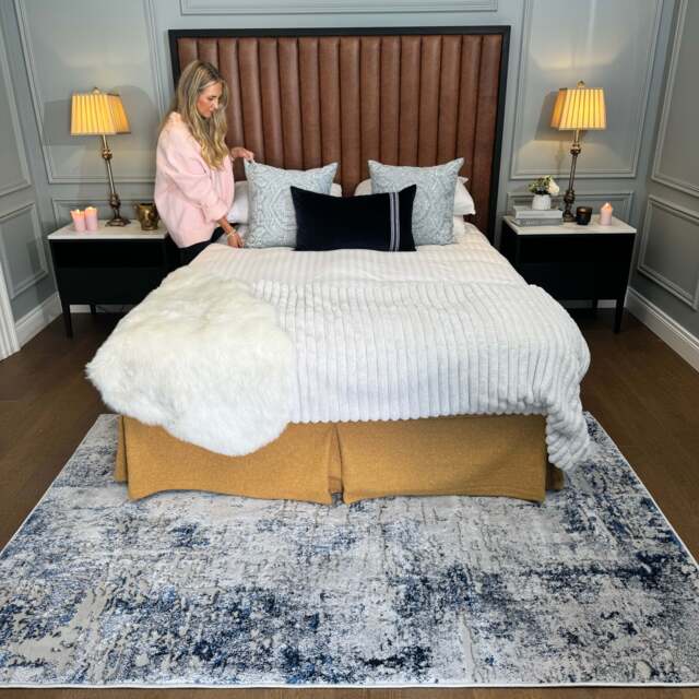 Modern Navy Textured Living Room Rug - Med - Voyage - 60cm x 110cm