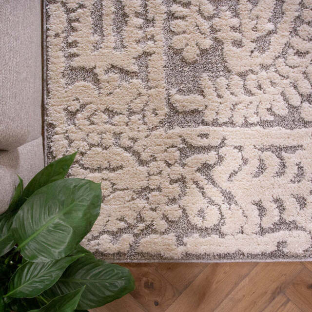 Grey White Textured Floral Rug - Ashbee - 60cm x 110cm
