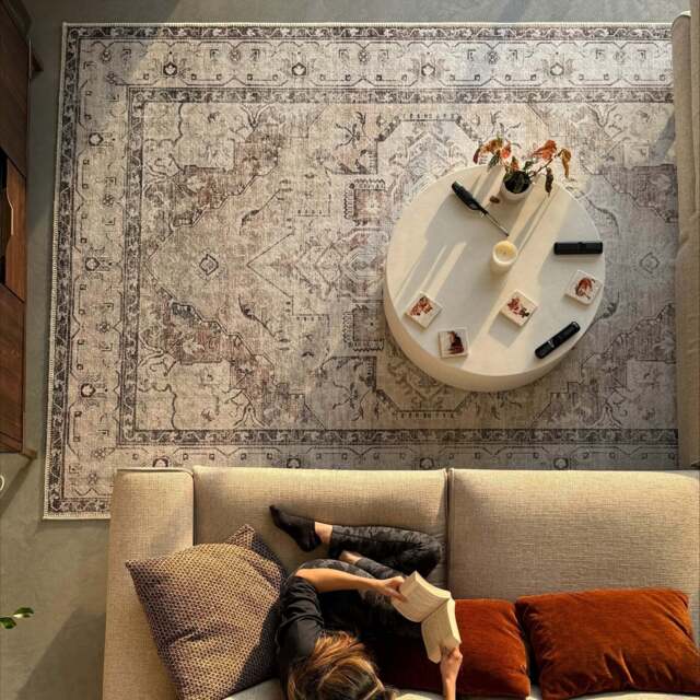 Flatwoven Washable Vintage Ivory Area Rug - Margot - Renuu - 120cm x 170cm