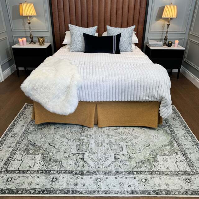 Flatwoven Washable Light Green Bordered Area Rug - Rumi - Renuu - 120cm x 170cm