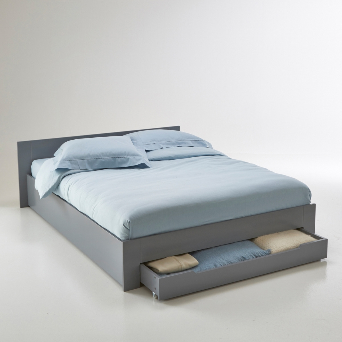 Crawley Bed with Base & Drawer