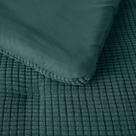 Fluffy Textured Quilted Bedspread - thumbnail 2