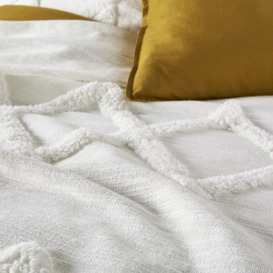 Assa Tufted Cotton Bedspread - thumbnail 2