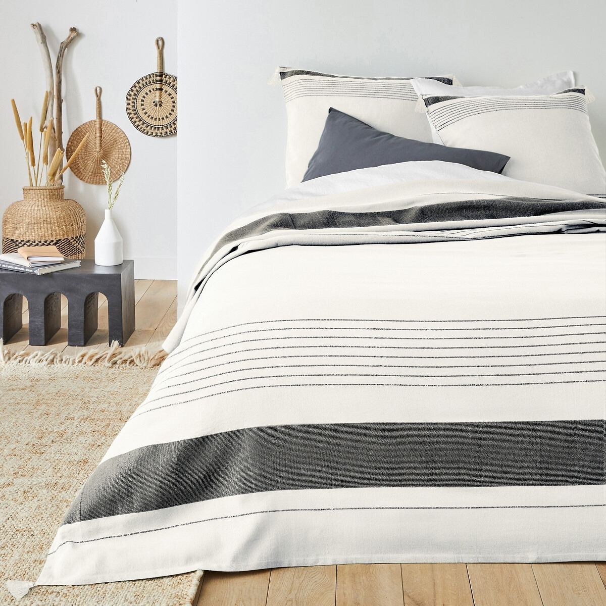 Doni Striped 100% Cotton Bedspread - image 1