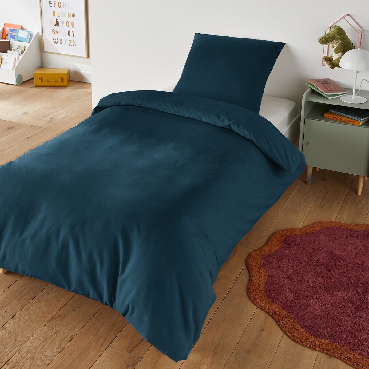 Child's 100% Cotton Bed Set with Square Pillowcase - image 1