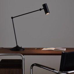Eréni Metal Articulated Desk Lamp