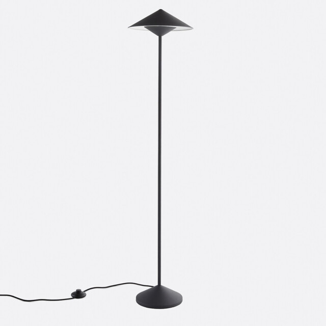 Coney Iron Lamp H128cm - image 1