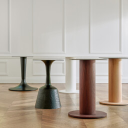 Roundo Round Table Top in Walnut, ø137cm - thumbnail 3