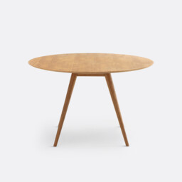 Quilda 4-6 Seater Round Dining Table in Oak Veneer - thumbnail 3