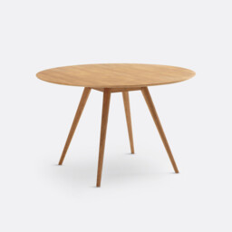 Quilda 4-6 Seater Round Dining Table in Oak Veneer - thumbnail 1