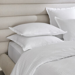 Galor Cotton Satin 400 Thread Count Pillowcase - thumbnail 3
