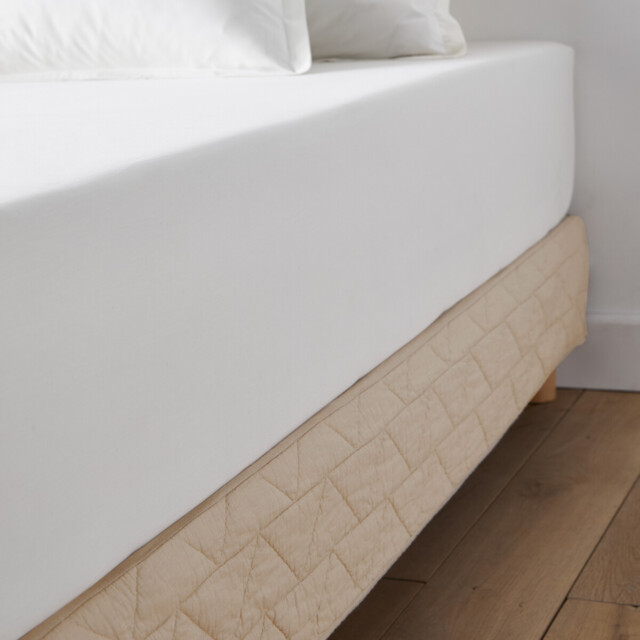 Zig-Zag Scenario Quilted Mattress Cover - image 1